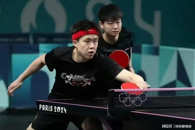 通过社交媒 通过社交媒