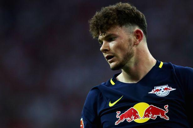 曼城曾因违 曼城曾因违