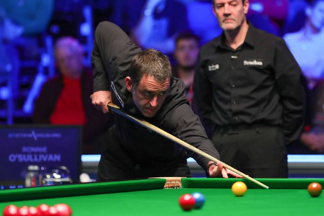 现两队在比 现两队在比