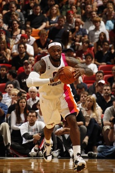 胜利背后的 胜利背后的